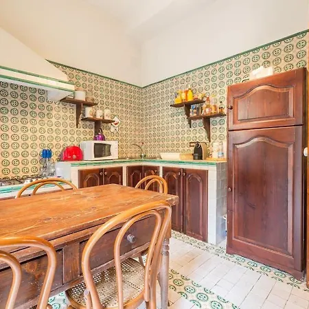 Villa Carla, A Charming In The Center Of *