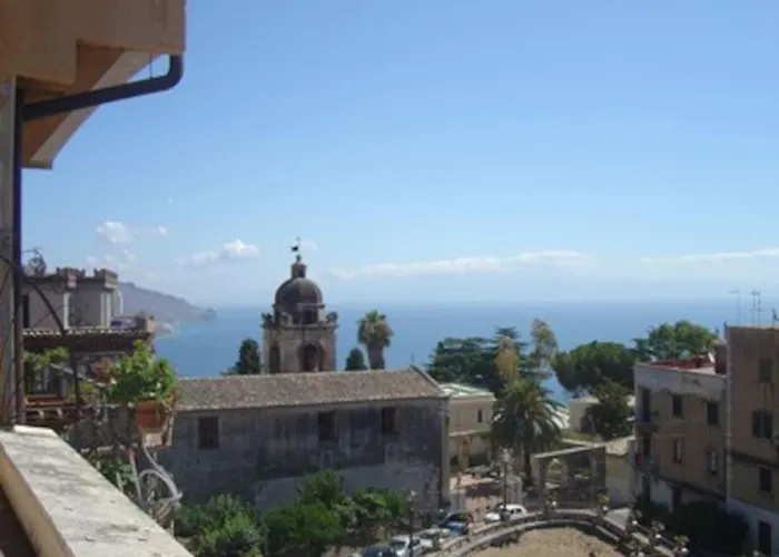 Carla, A Charming In The Center Of * Taormina